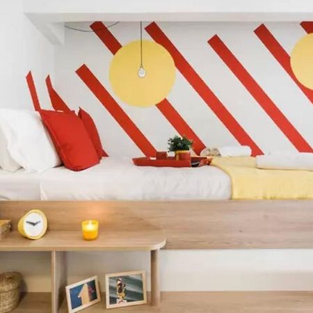 Colorful Apartment In Афины Экстерьер фото